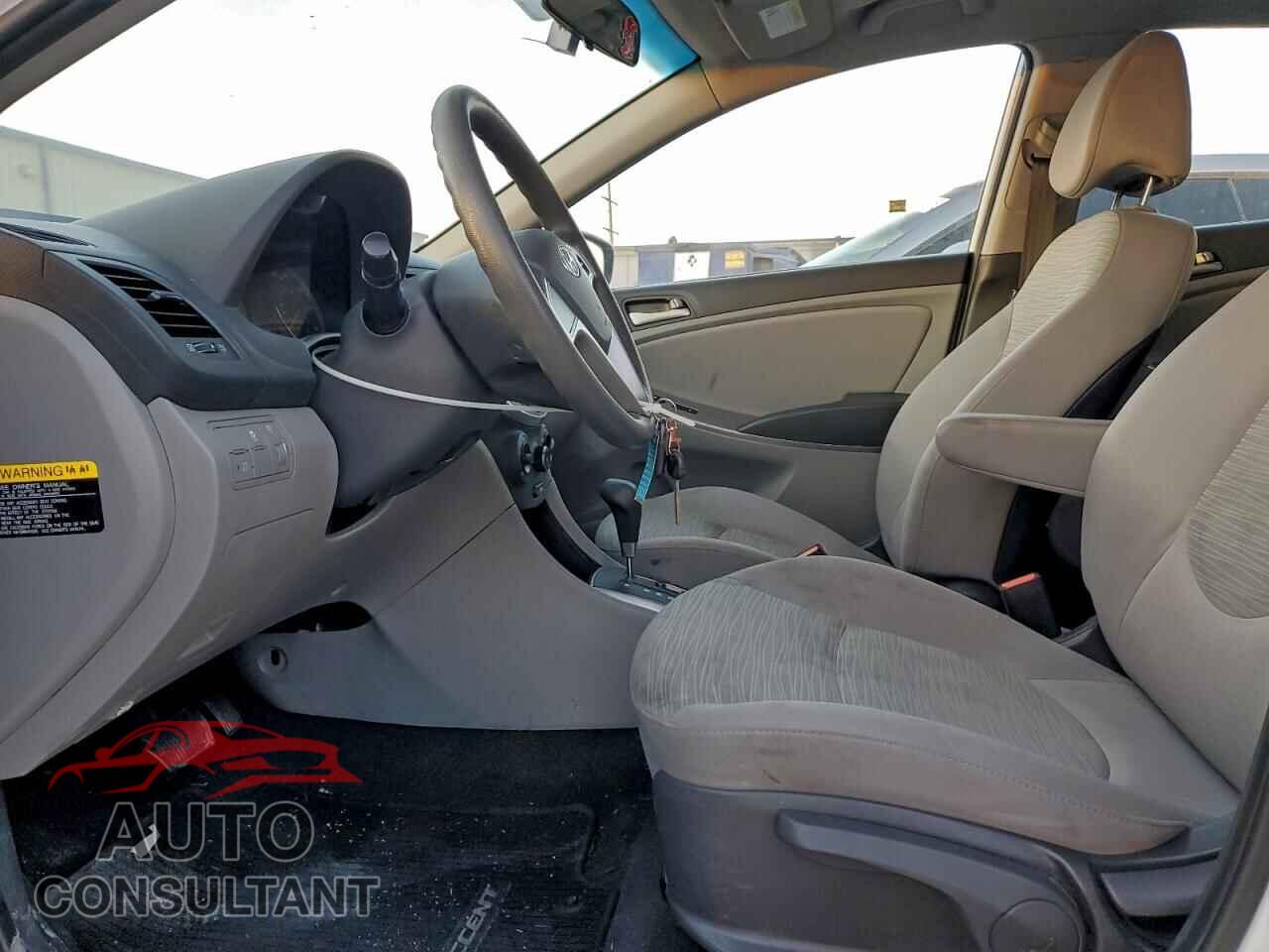 HYUNDAI ACCENT 2017 - KMHCT5AE2HU329844