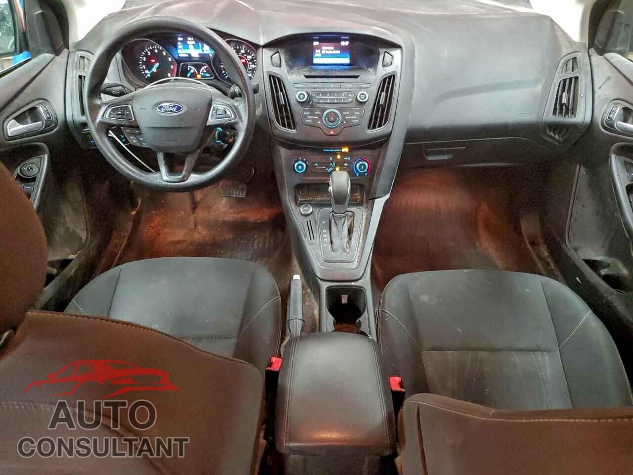 FORD FOCUS 2017 - 1FADP3F27HL229329
