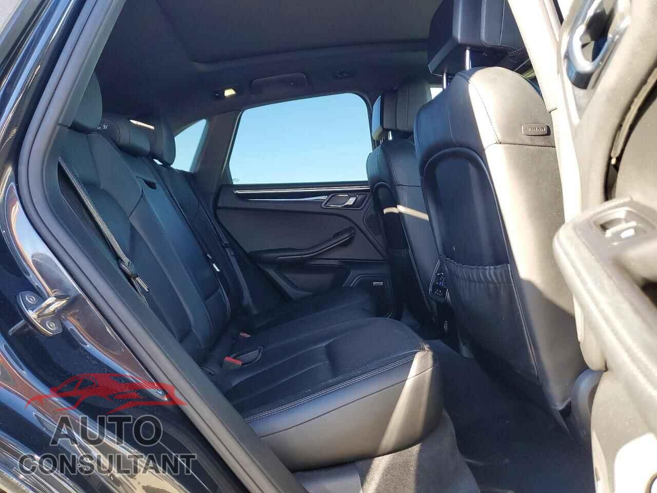PORSCHE MACAN 2017 - WP1AA2A59HLB02588