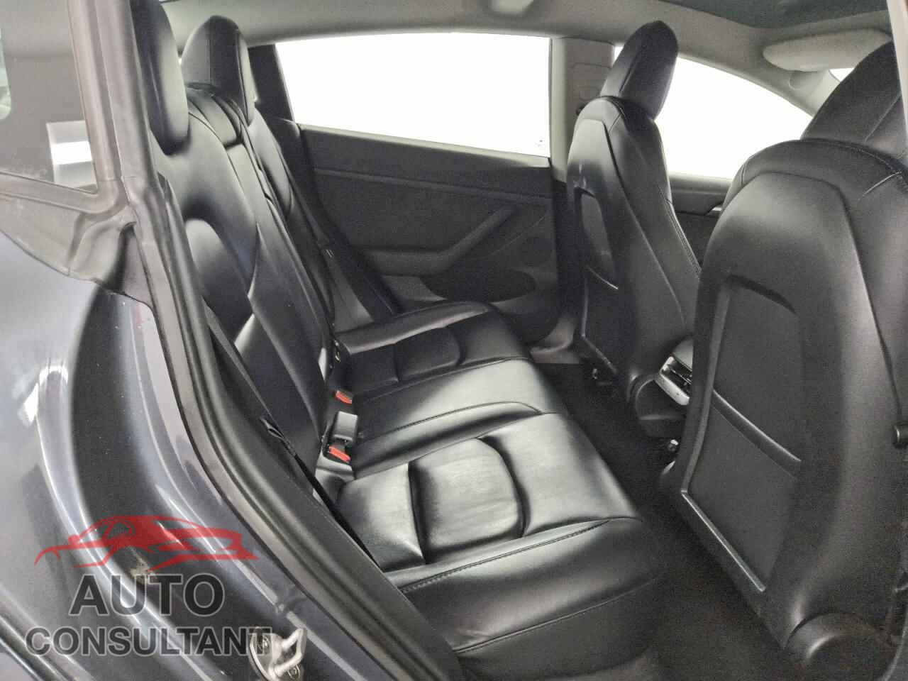 TESLA MODEL 3 2023 - 5YJ3E1EA2PF451612