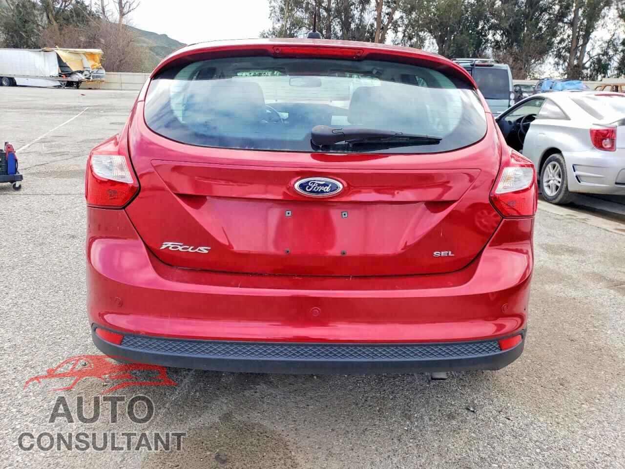 FORD FOCUS 2012 - 1FAHP3M21CL429457