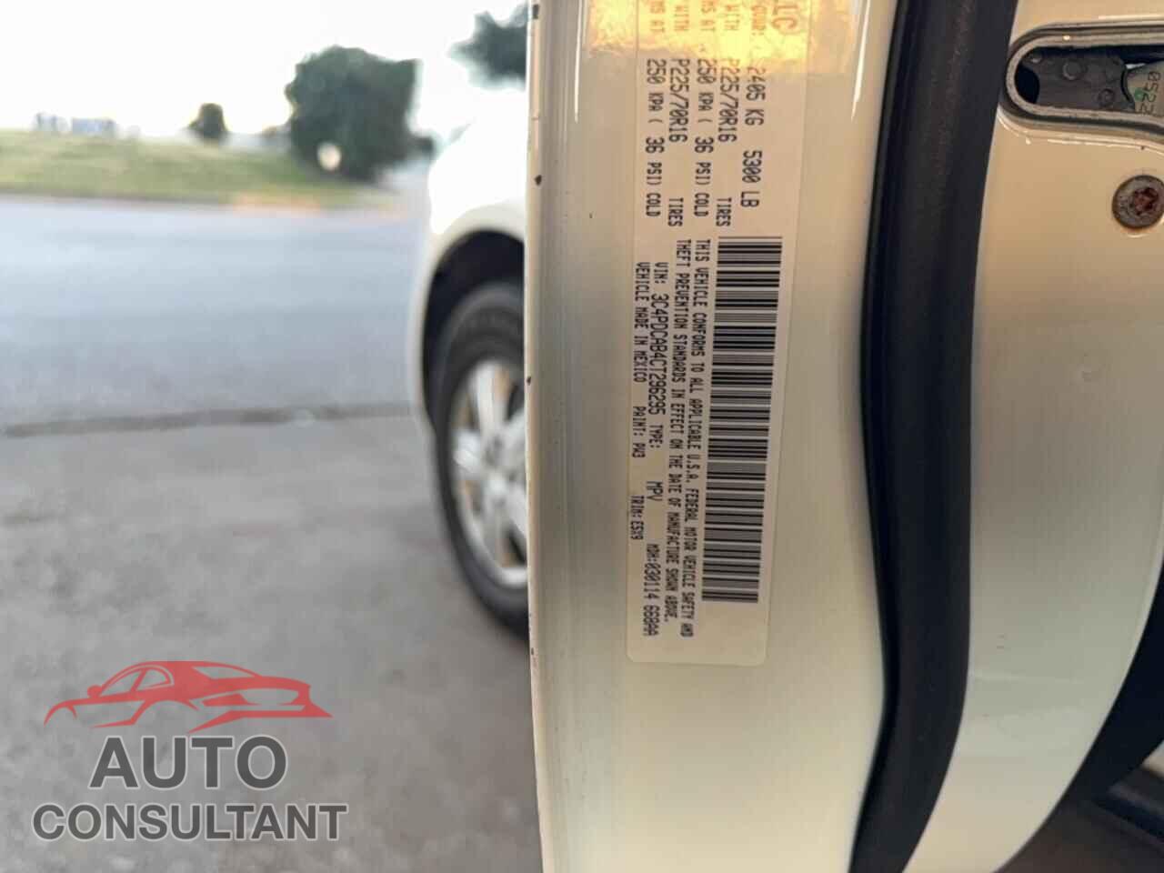 DODGE JOURNEY 2012 - 3C4PDCAB4CT296295