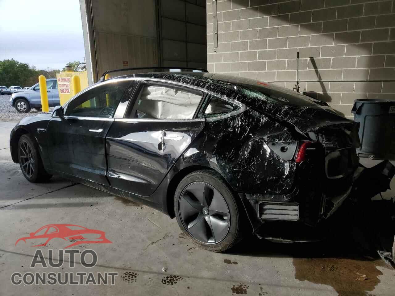 TESLA MODEL 3 2020 - 5YJ3E1EBXLF801541