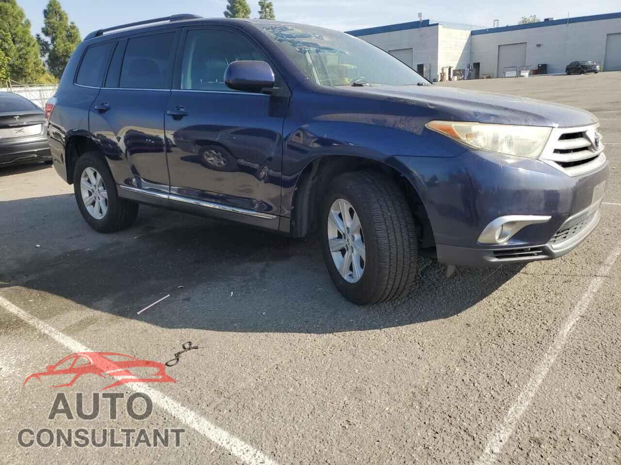 TOYOTA HIGHLANDER 2013 - 5TDBK3EH8DS204499