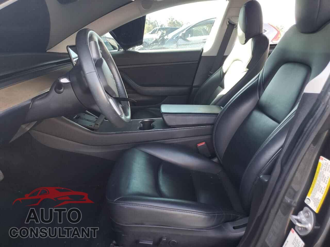 TESLA MODEL 3 2018 - 5YJ3E1EB5JF185244