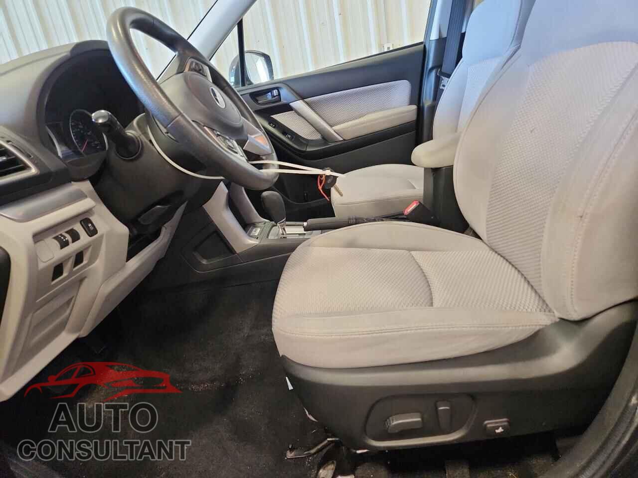 SUBARU FORESTER 2018 - JF2SJAEC4JH598015