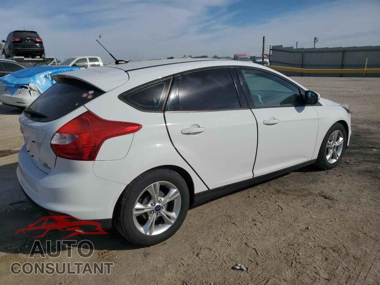 FORD FOCUS 2014 - 1FADP3K28EL313757