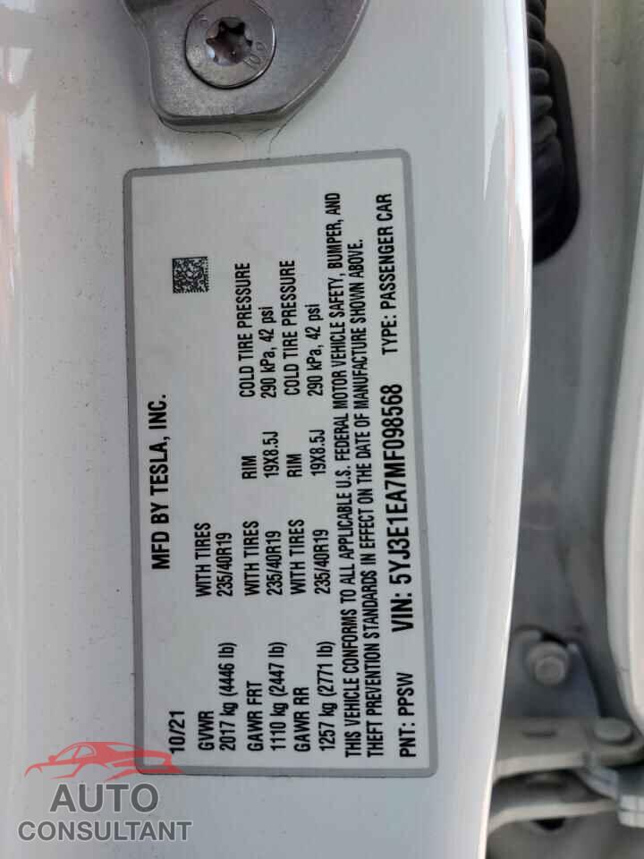 TESLA MODEL 3 2021 - 5YJ3E1EA7MF098568