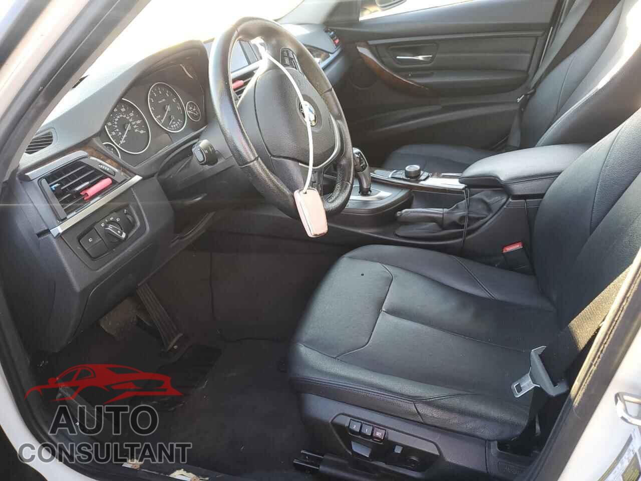 BMW 3 SERIES 2015 - WBA3A5C55FF608971