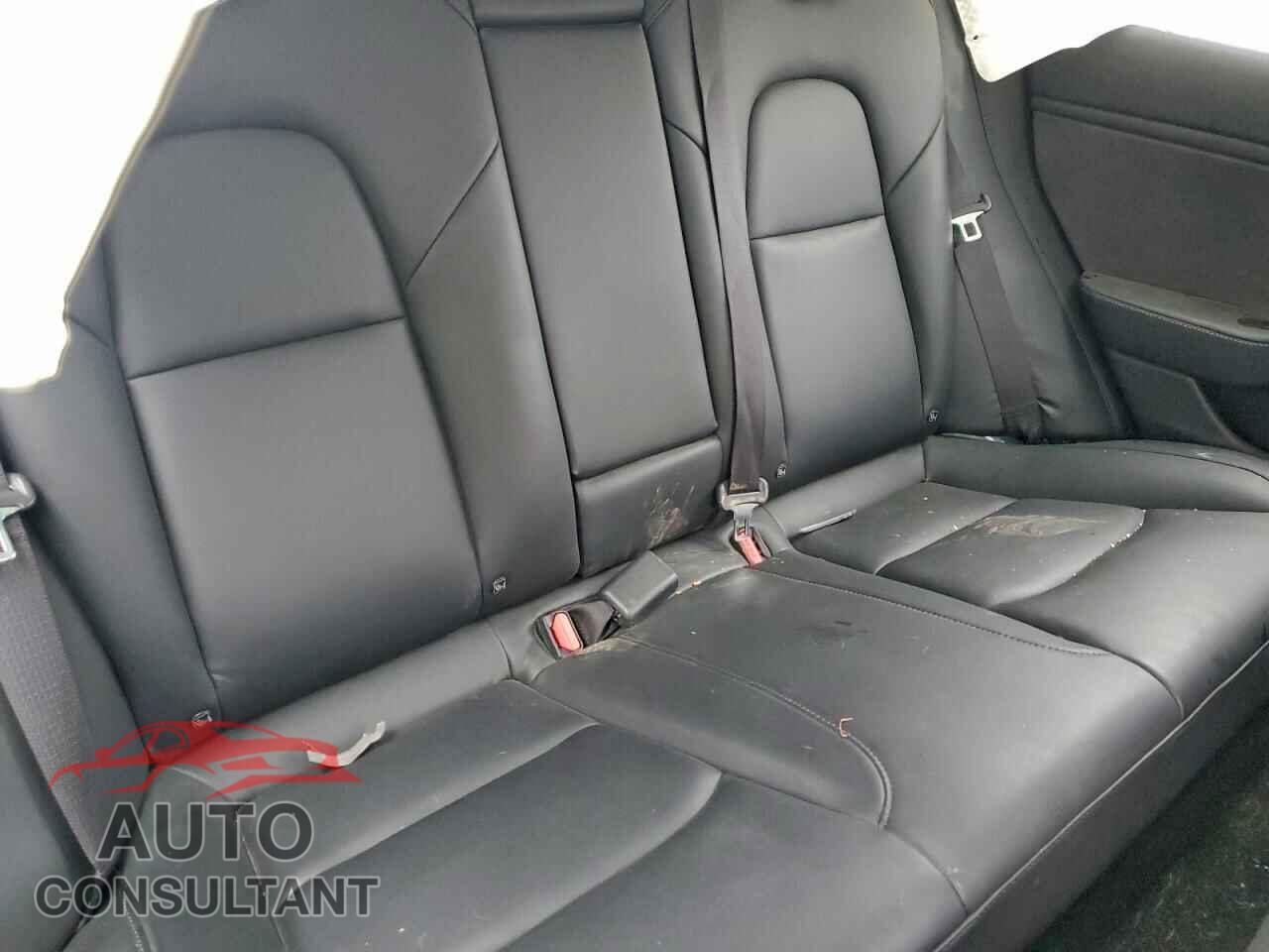TESLA MODEL 3 2019 - 5YJ3E1EA4KF400945