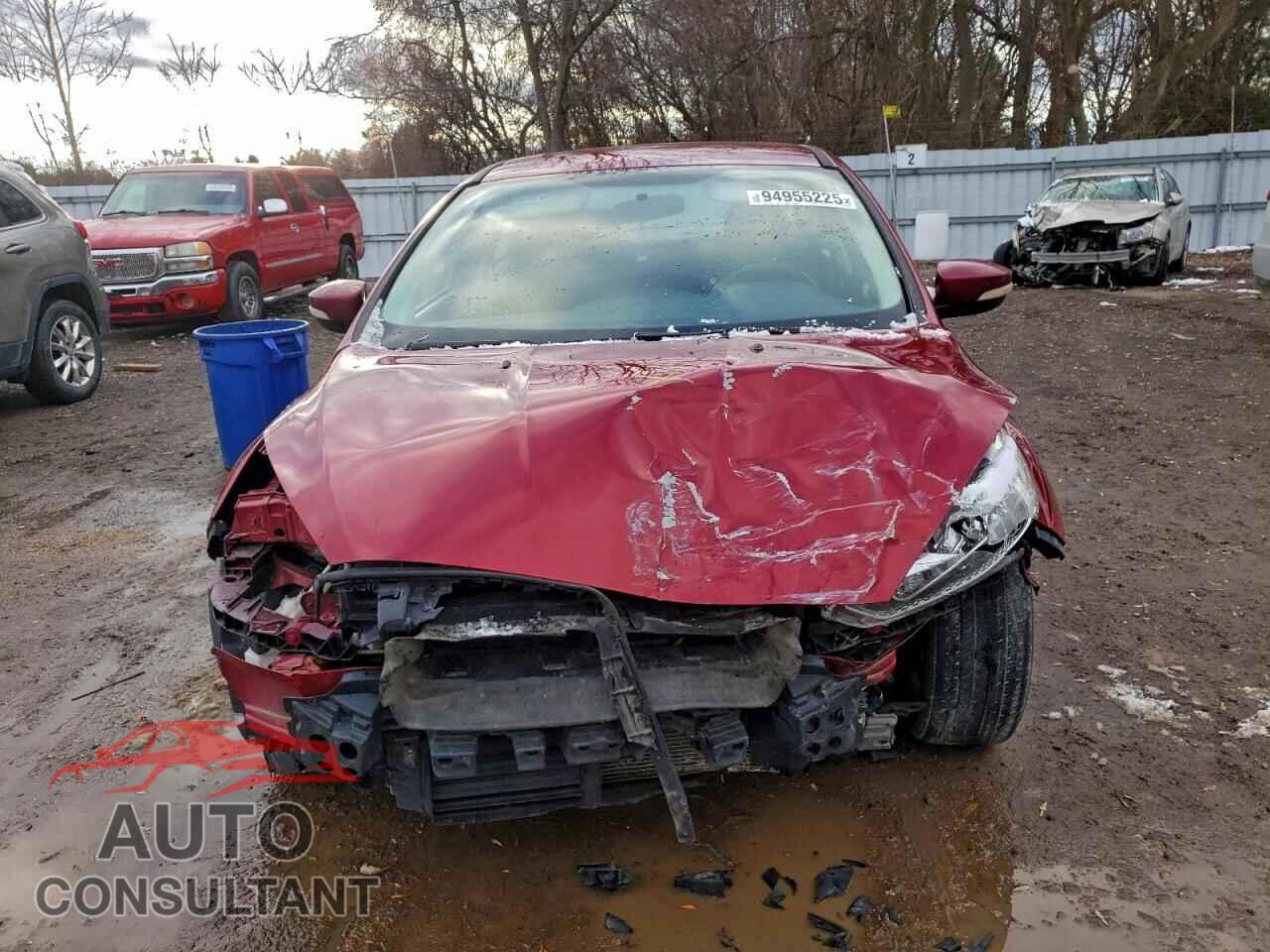 FORD FOCUS 2015 - 1FADP3F21FL352539