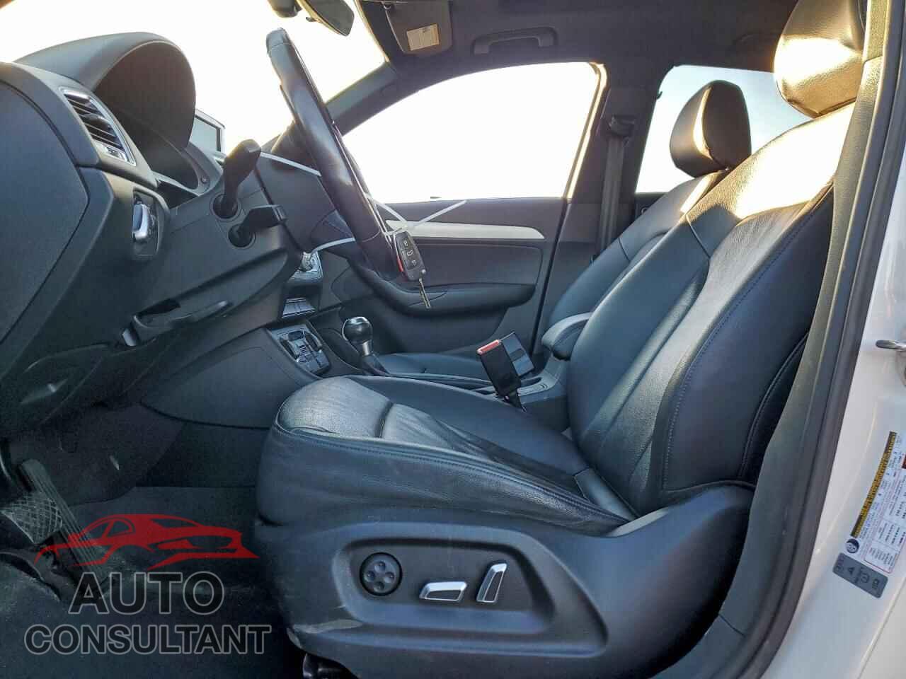 AUDI Q3 2017 - WA1BCCFS8HR015664