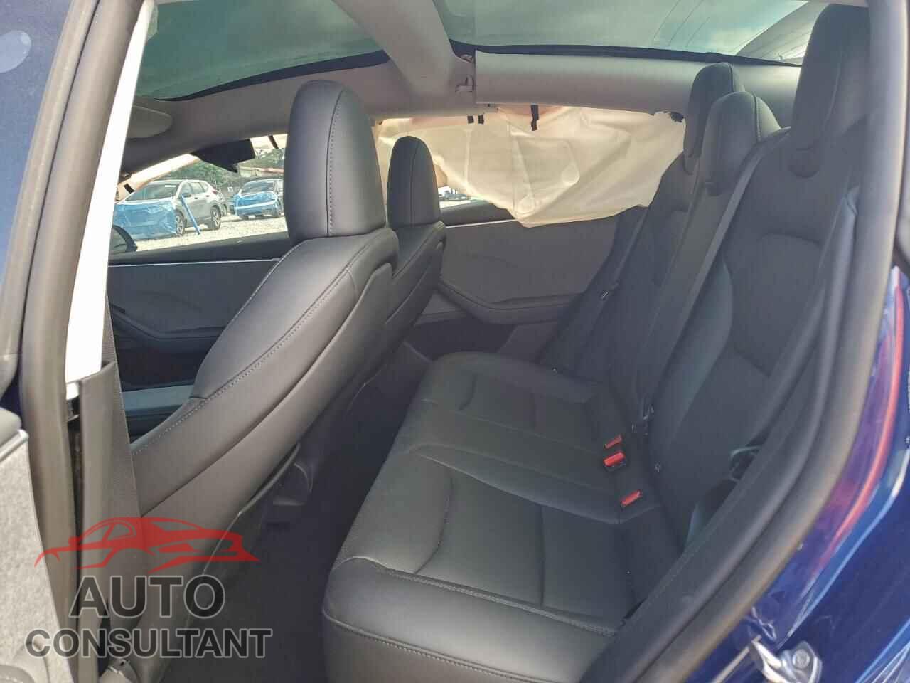 TESLA MODEL 3 2025 - 5YJ3E1EA6SF996978