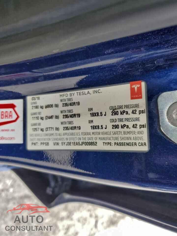 TESLA MODEL 3 2018 - 5YJ3E1EA5JF009852