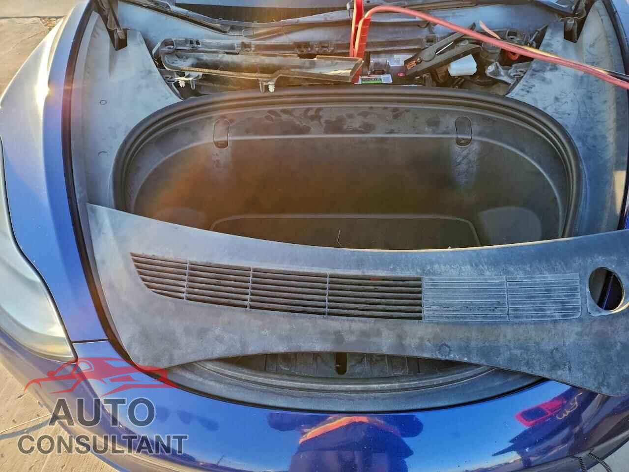 TESLA MODEL 3 2018 - 5YJ3E1EB2JF130802