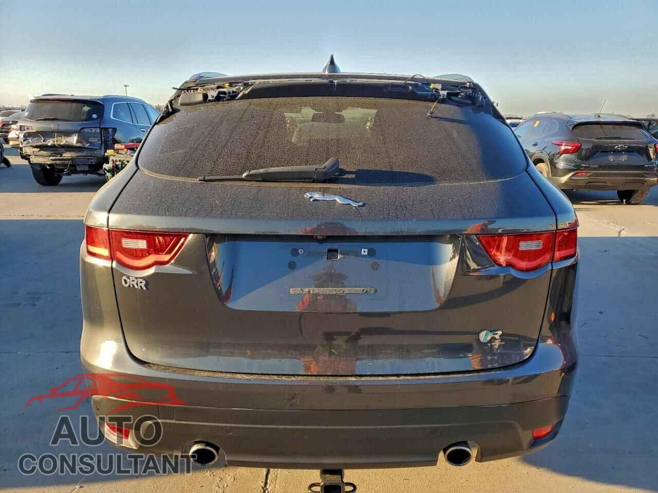 JAGUAR F-PACE 2017 - SADCL2BV5HA046989