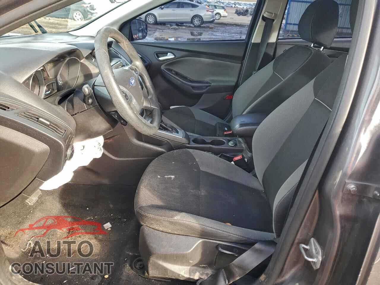 FORD FOCUS 2014 - 1FADP3F2XEL211693