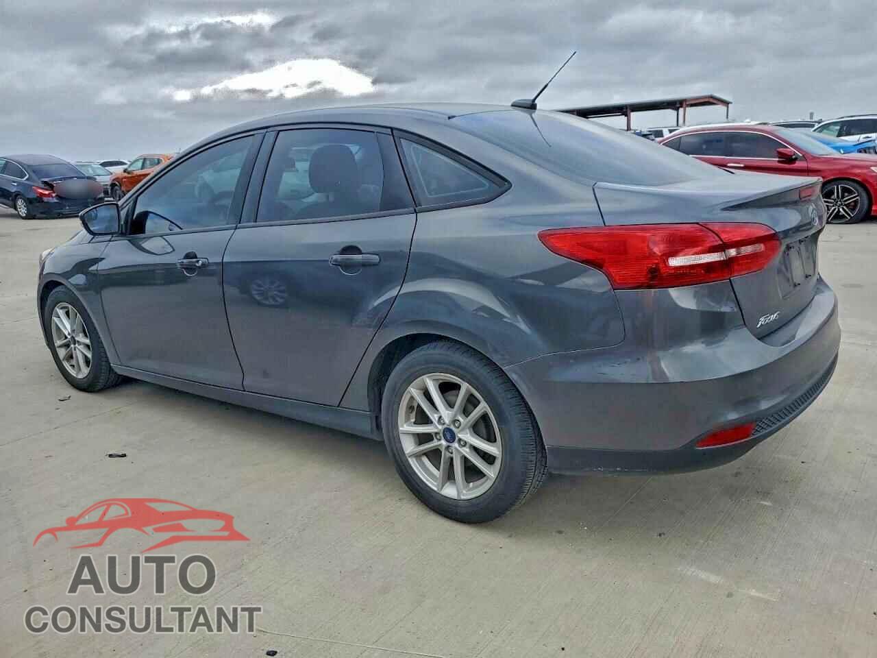 FORD FOCUS 2017 - 1FADP3F23HL324874