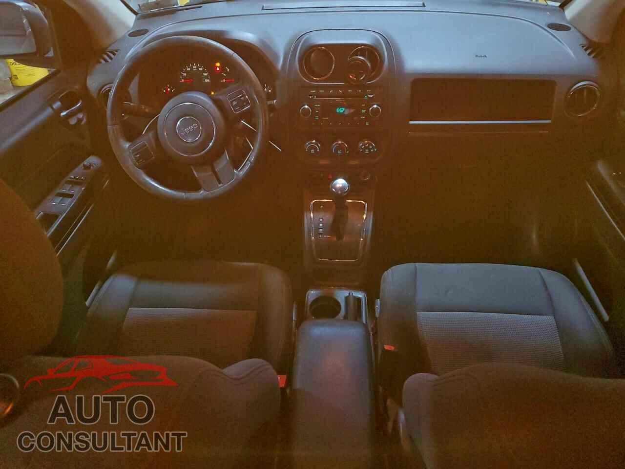JEEP COMPASS 2011 - 1J4NF1FB7BD240610