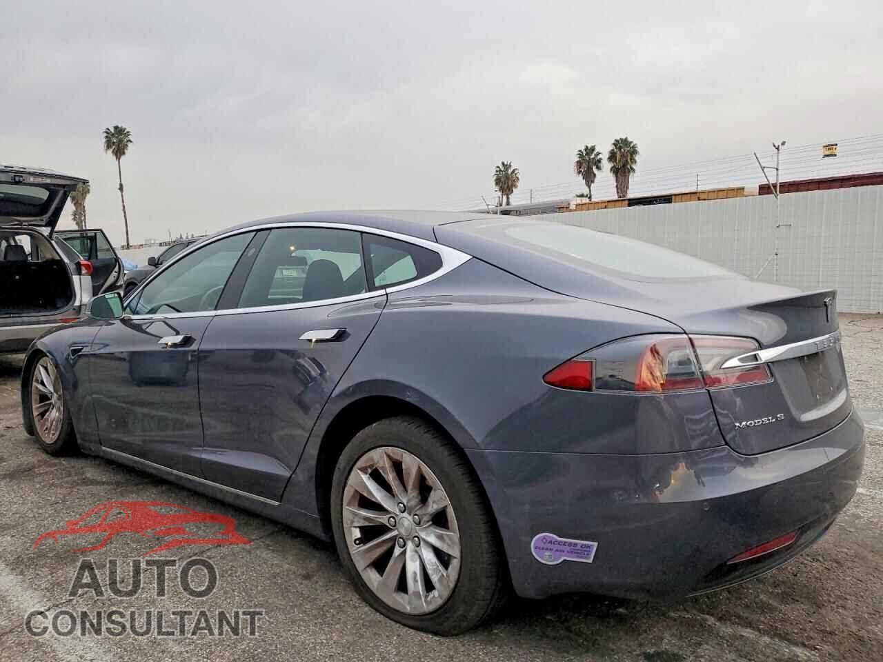 TESLA MODEL S 2018 - 5YJSA1E20JF295058