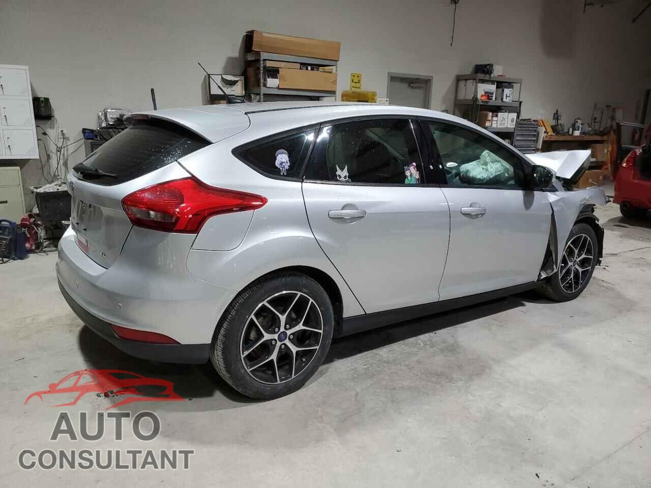 FORD FOCUS 2017 - 1FADP3M29HL302090