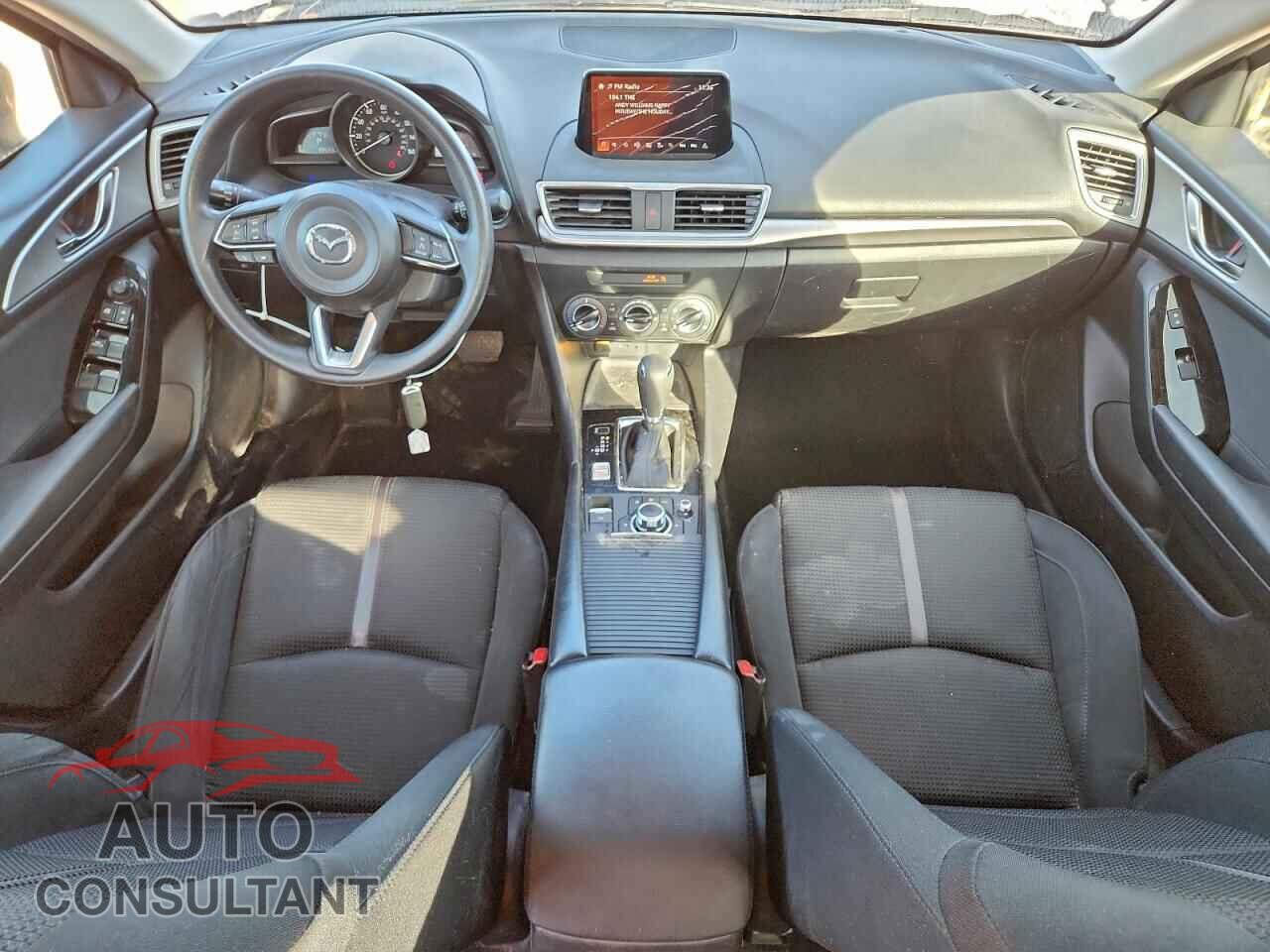 MAZDA 3 2017 - 3MZBN1U79HM136477