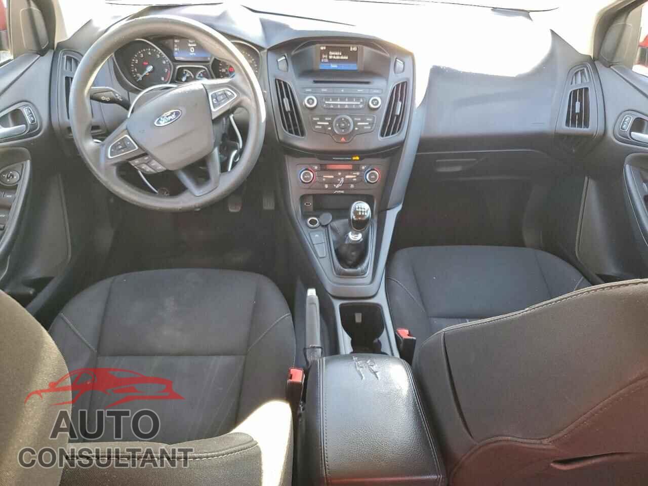 FORD FOCUS 2017 - 1FADP3FE5HL242946