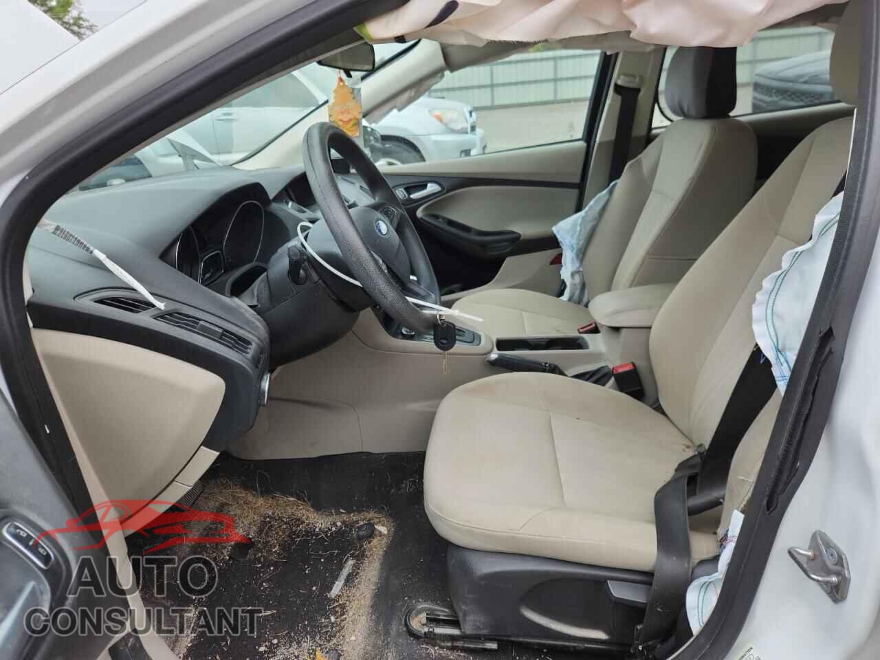 FORD FOCUS 2016 - 1FADP3F22GL328039