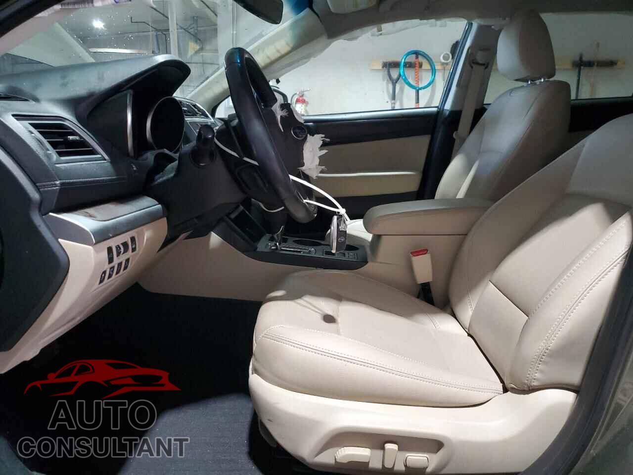 SUBARU OUTBACK 2019 - 4S4BSENC4K3298018