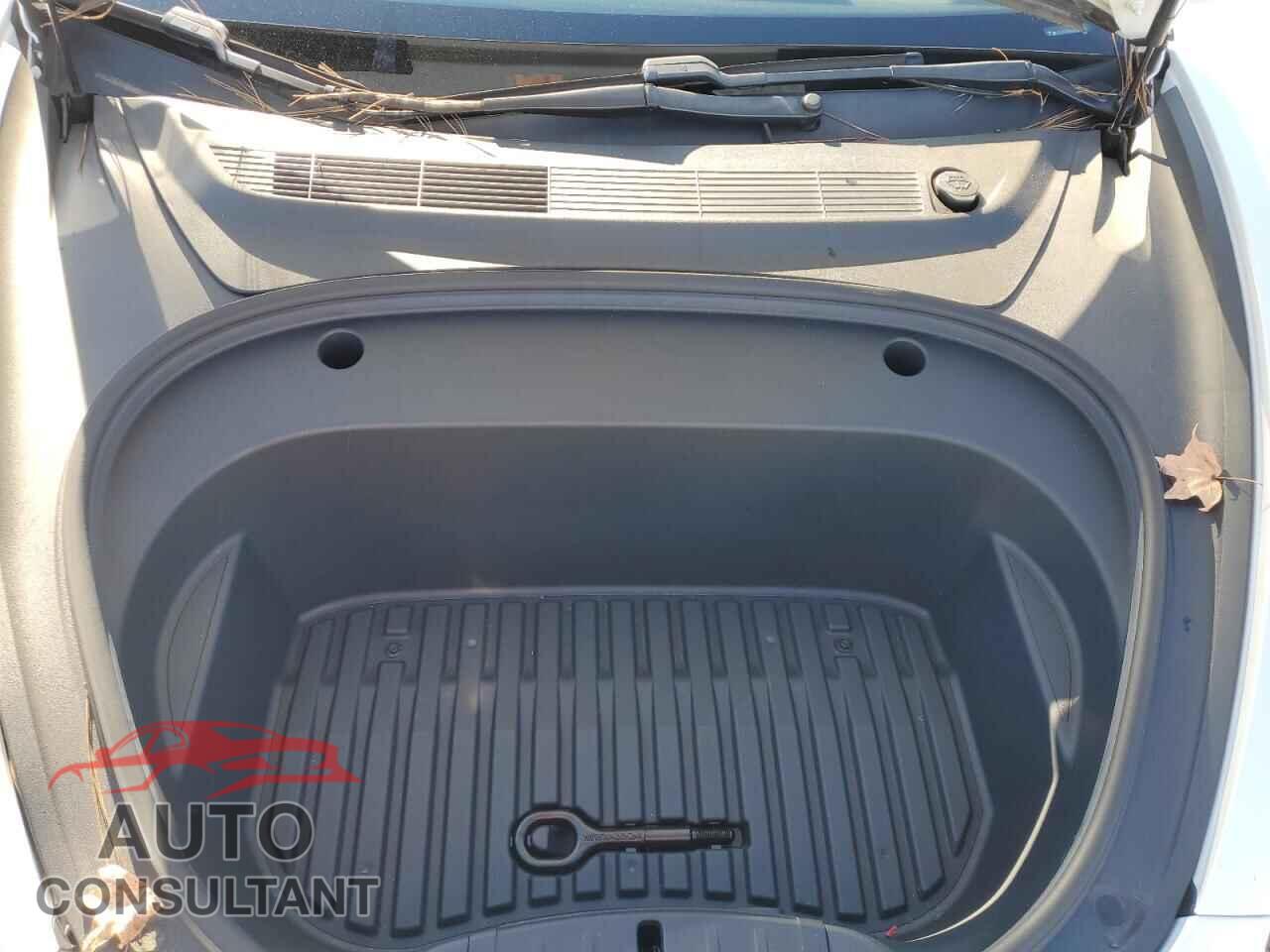 TESLA MODEL 3 2021 - 5YJ3E1EBXMF055898