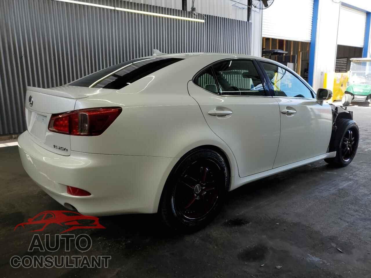 LEXUS IS 2012 - JTHBF5C2XC5180403