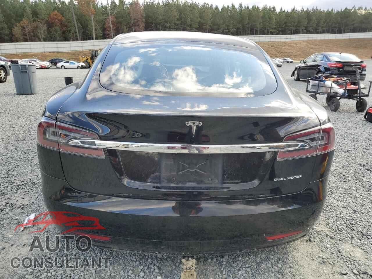TESLA MODEL S 2020 - 5YJSA1E28LF360256