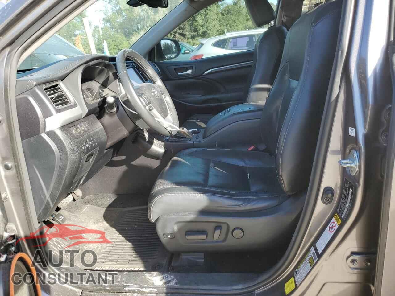 TOYOTA HIGHLANDER 2015 - 5TDYKRFH6FS097239