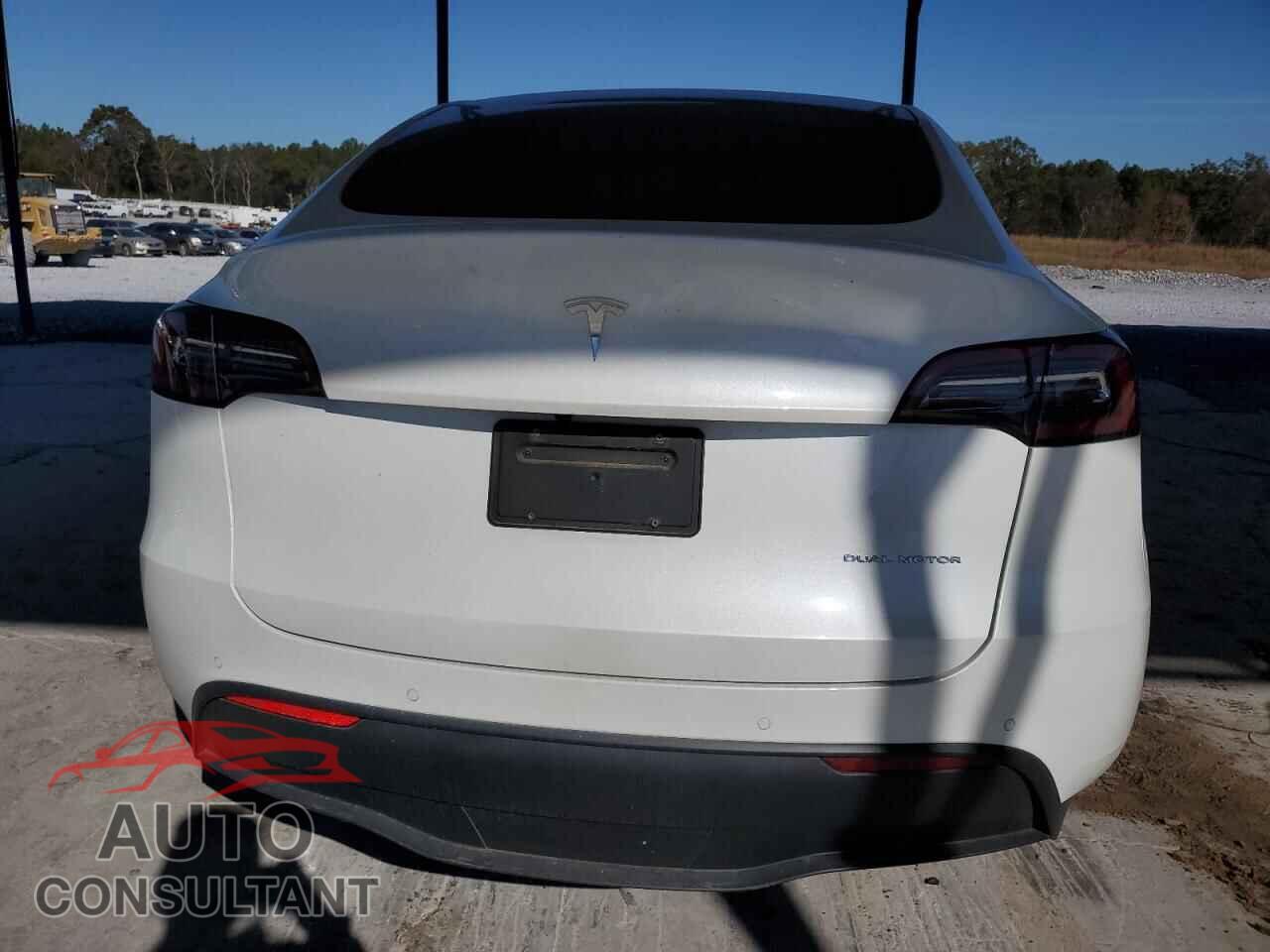 TESLA MODEL Y 2022 - 7SAYGDEE6NF432212