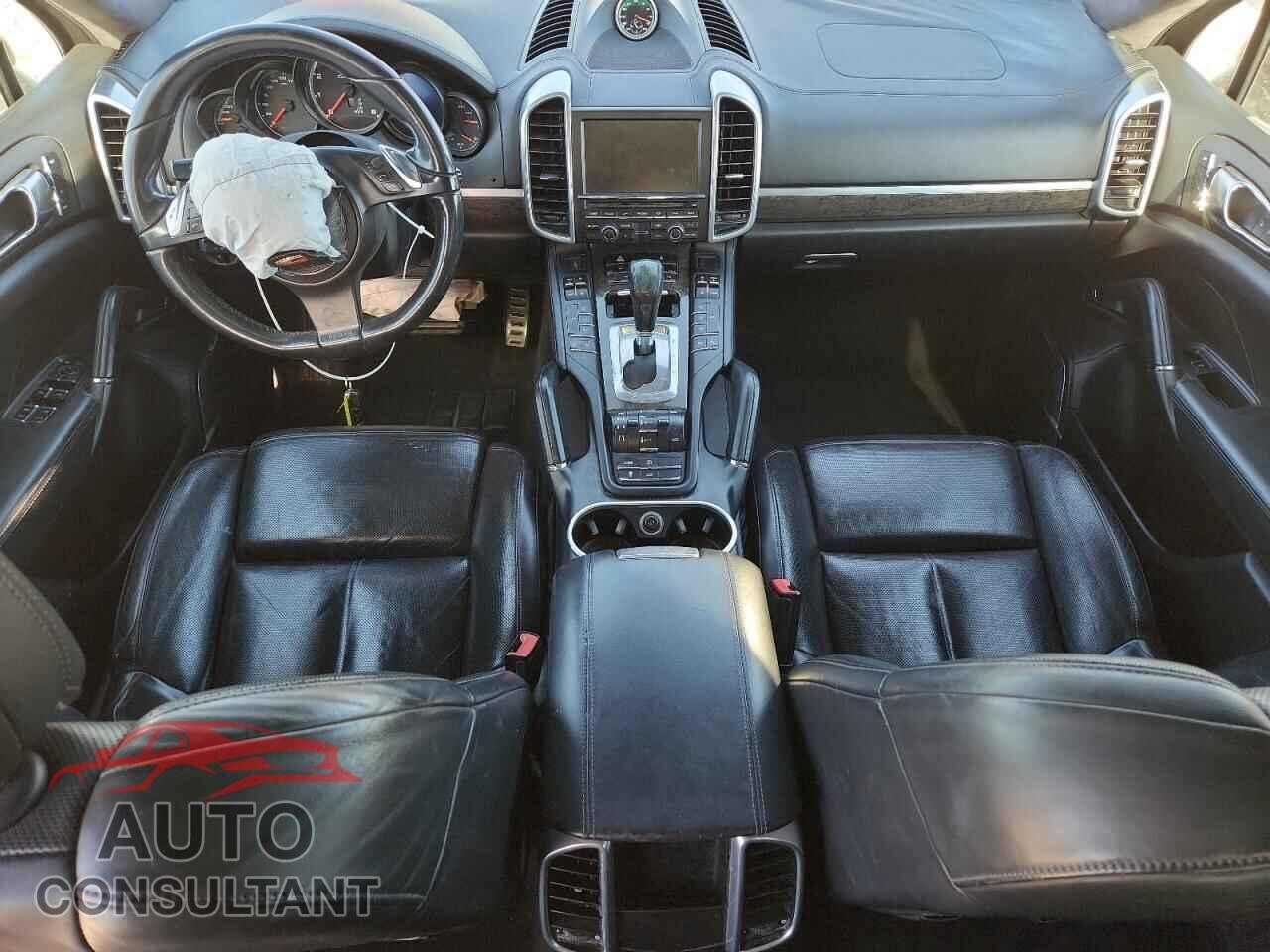 PORSCHE CAYENNE 2012 - WP1AC2A26CLA82440