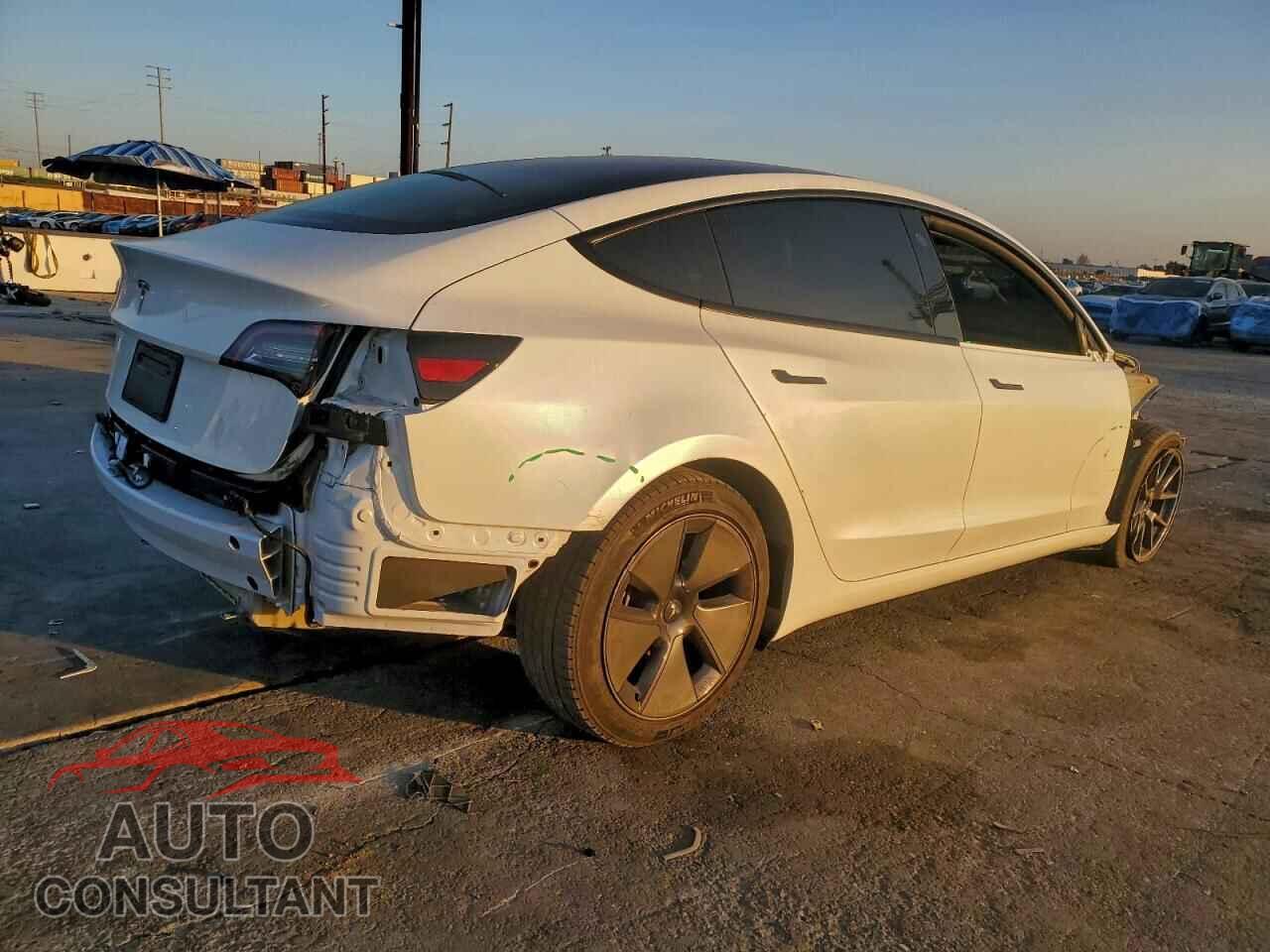 TESLA MODEL 3 2023 - 5YJ3E1EA5PF462605
