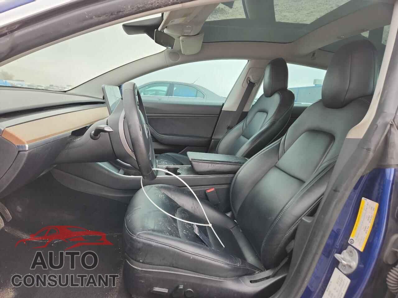 TESLA MODEL 3 2019 - 5YJ3E1EB9KF453990