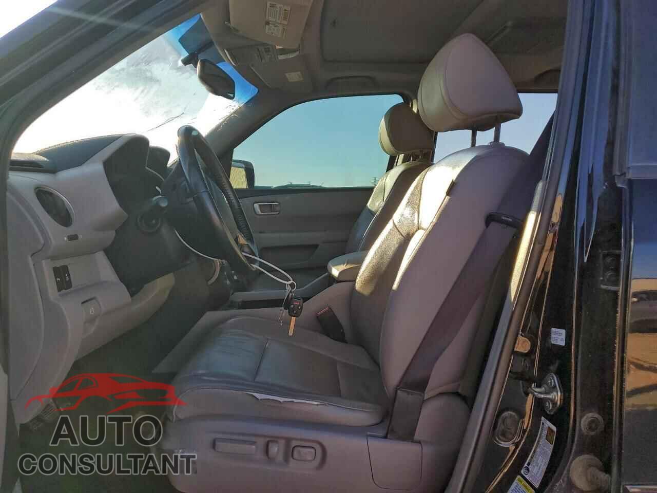 HONDA PILOT 2013 - 5FNYF4H96DB081895