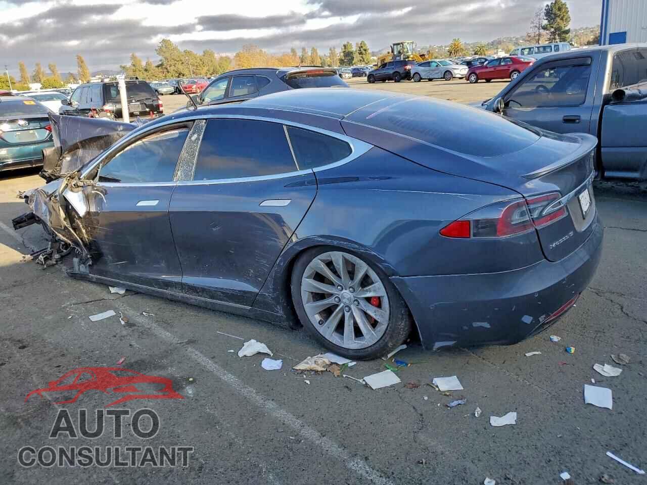 TESLA MODEL S 2018 - 5YJSA1E48JF249897