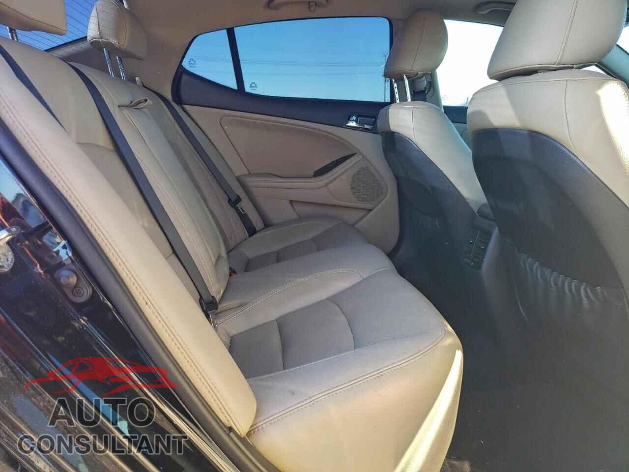 KIA OPTIMA 2013 - 5XXGN4A77DG201045