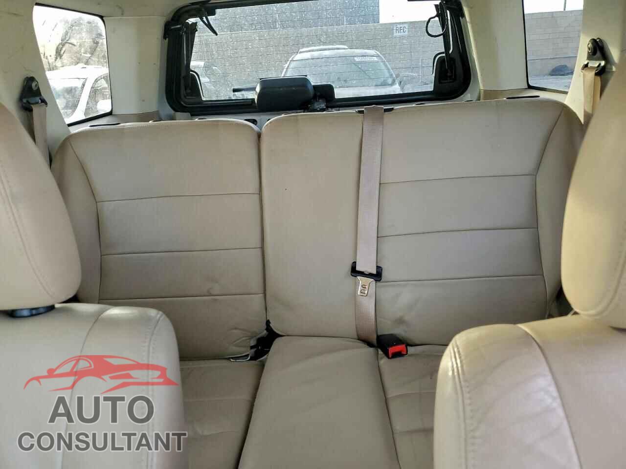 FORD ESCAPE 2010 - 1FMCU0EG1AKB52362