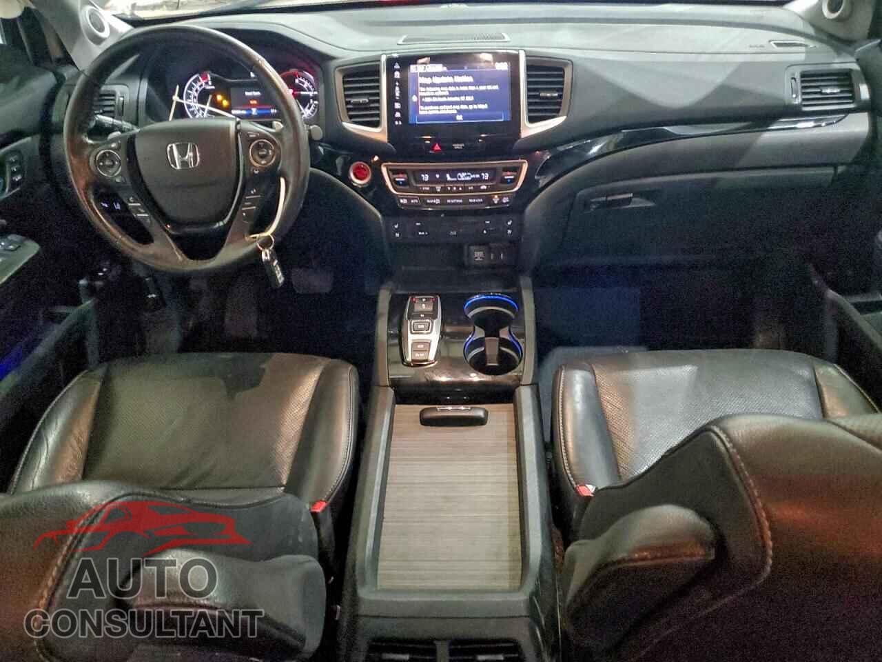 HONDA PILOT 2017 - 5FNYF6H09HB003341