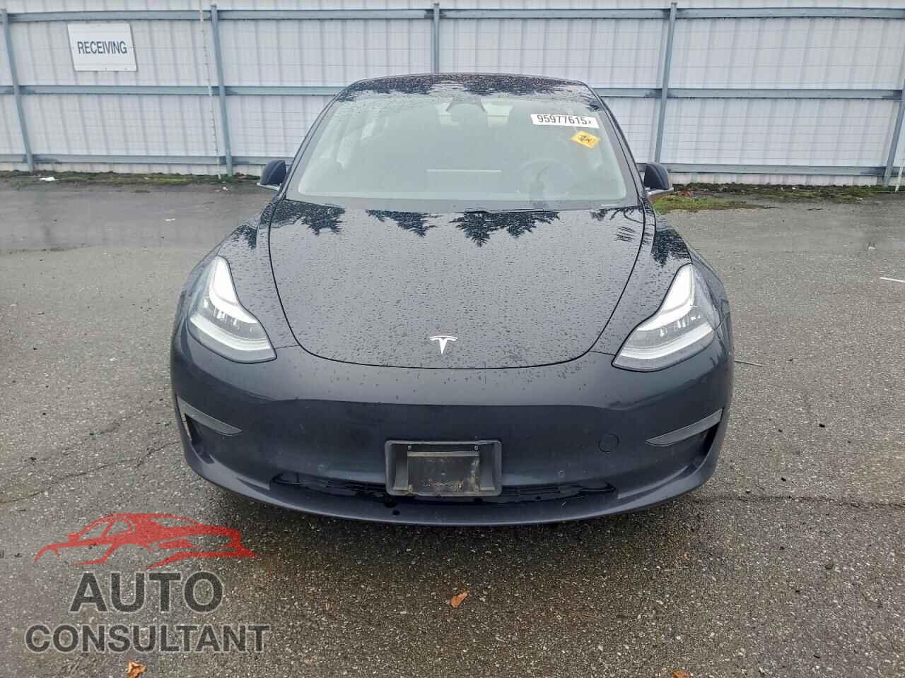 TESLA MODEL 3 2018 - 5YJ3E1EB0JF144214