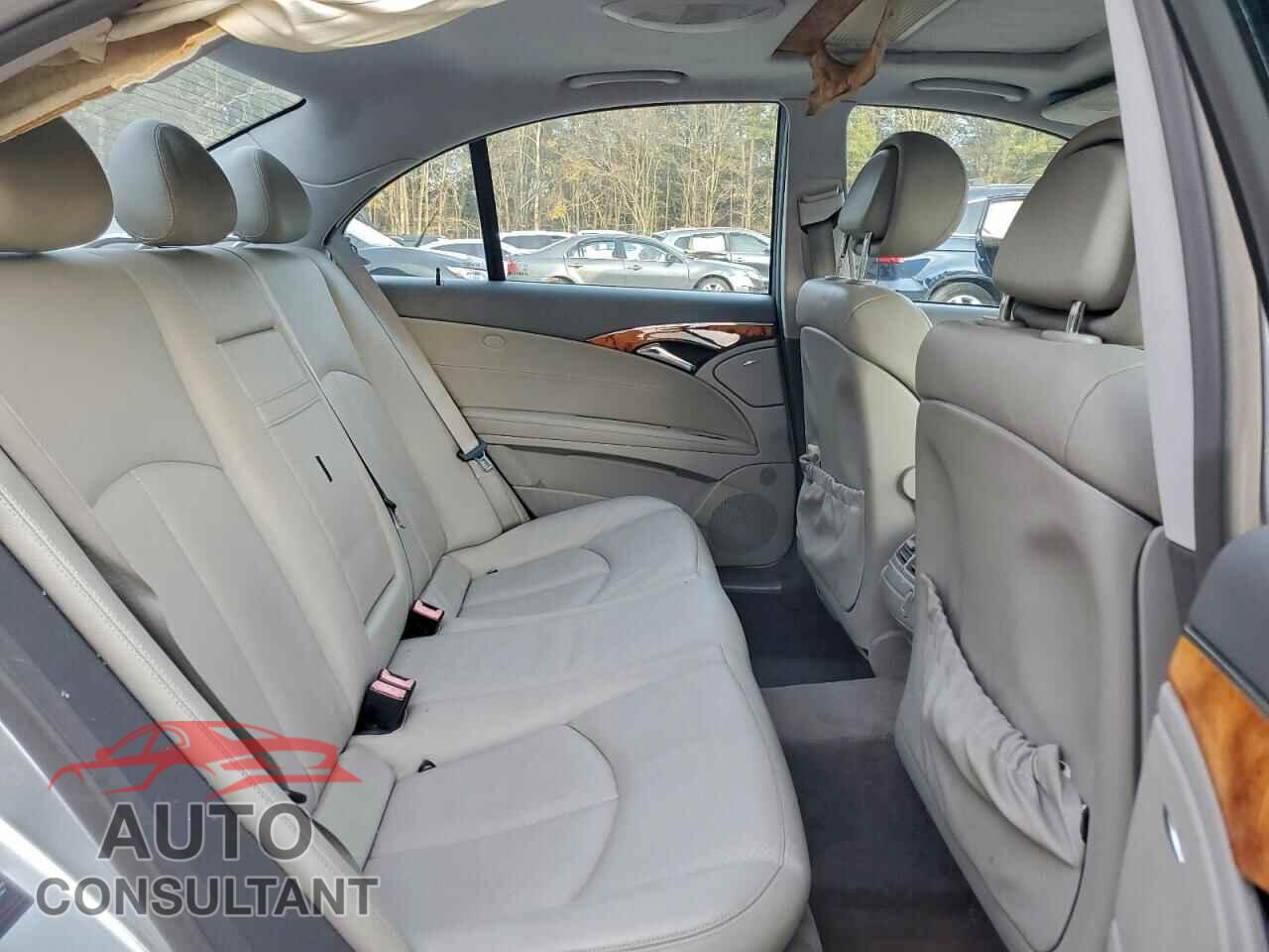 MERCEDES-BENZ E-CLASS 2009 - WDBUF56X39B384843