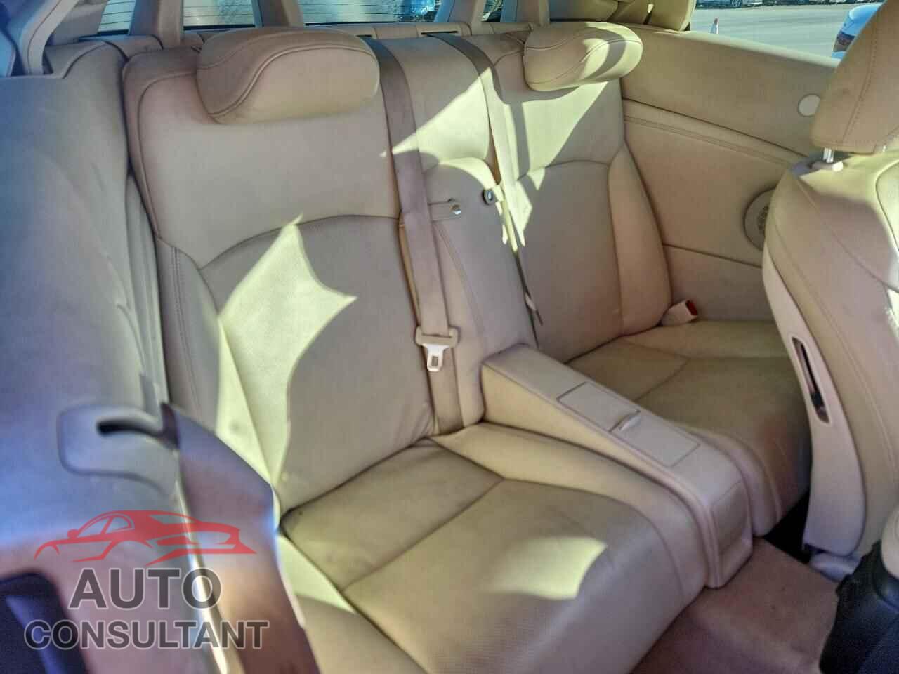 LEXUS IS 2010 - JTHFE2C22A2503635