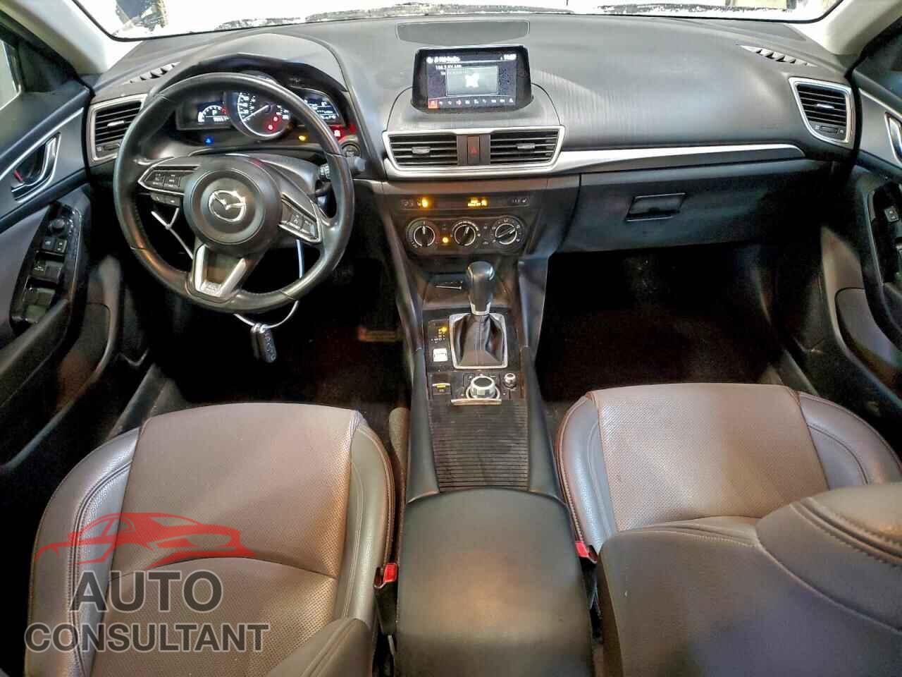 MAZDA 3 2017 - 3MZBN1V7XHM124319