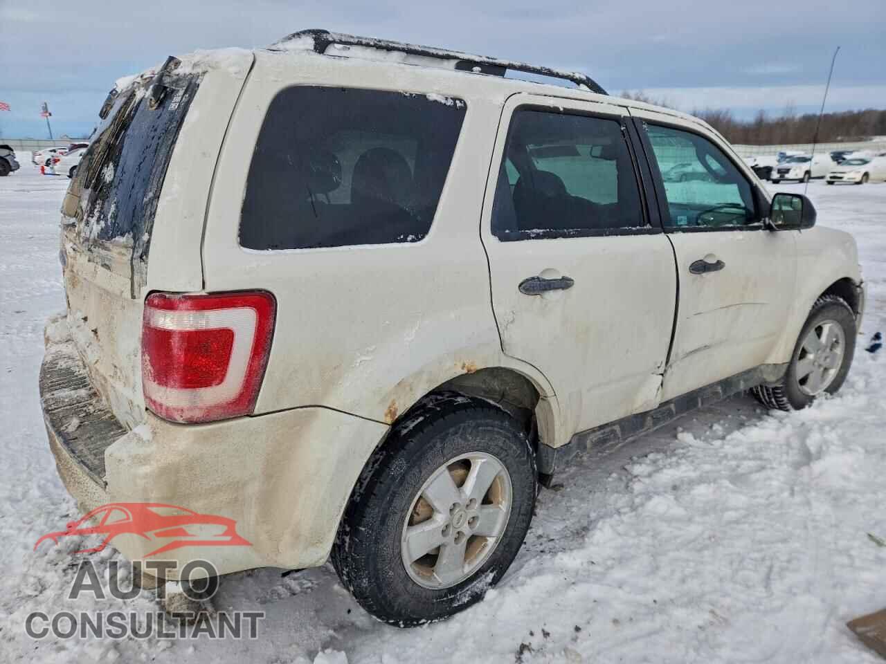 FORD ESCAPE 2011 - 1FMCU9D78BKB37557