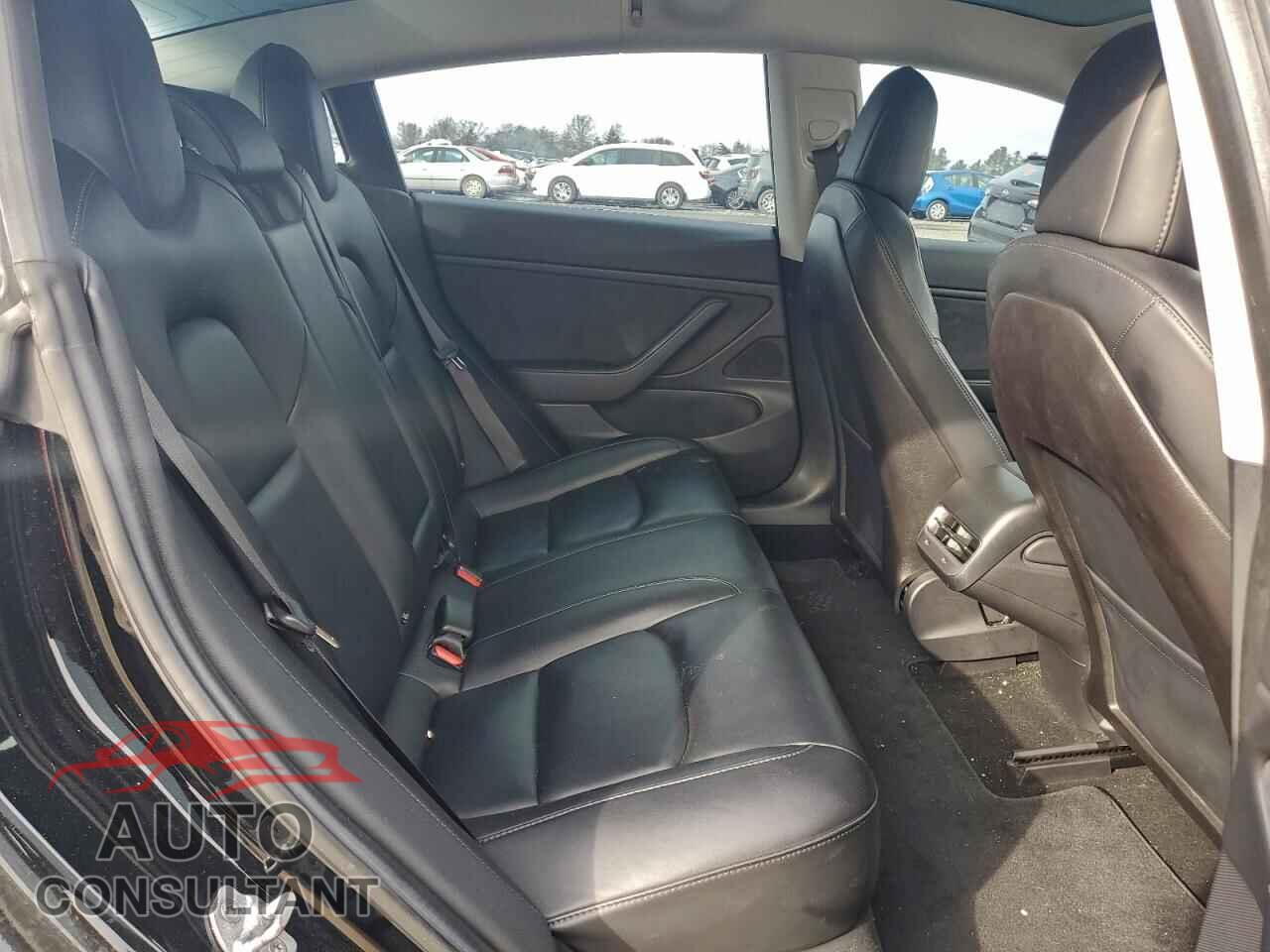 TESLA MODEL 3 2018 - 5YJ3E1EB2JF113630