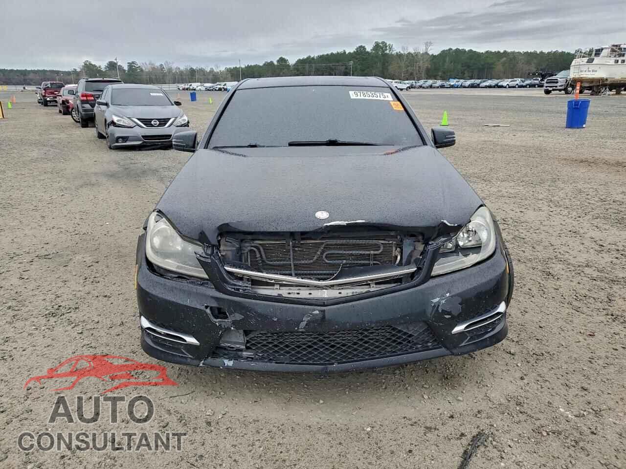 MERCEDES-BENZ C-CLASS 2013 - WDDGF4HB3DA873547