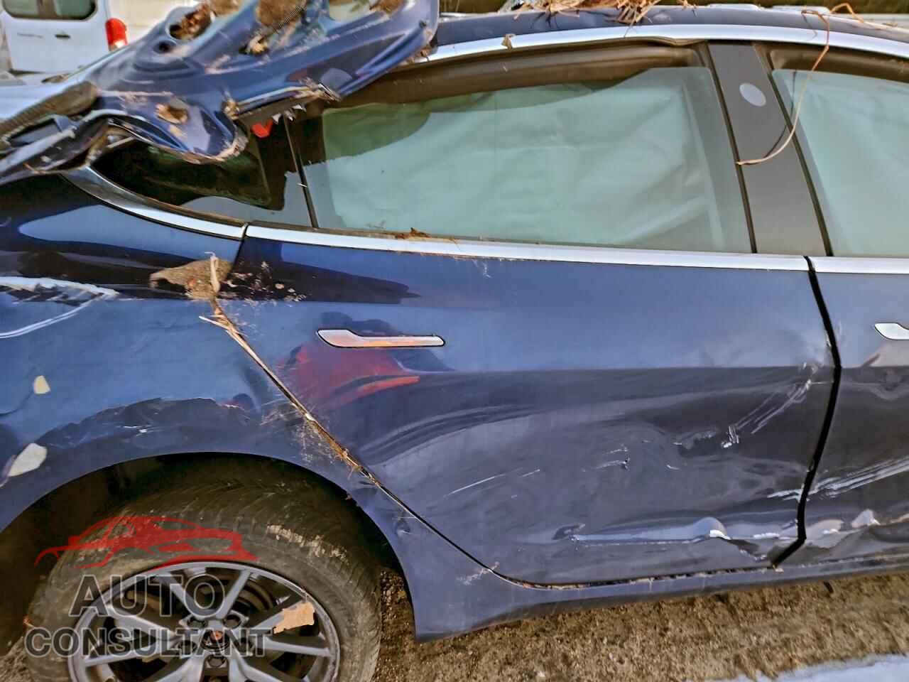 TESLA MODEL 3 2018 - 5YJ3E1EB5JF064679